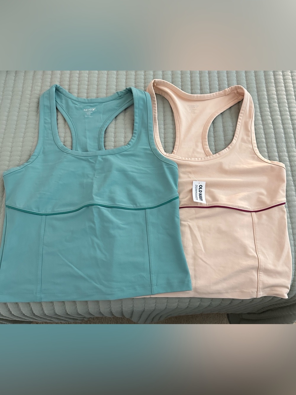 Old Navy Active Powersoft Cropped Racerback Tanktop Set